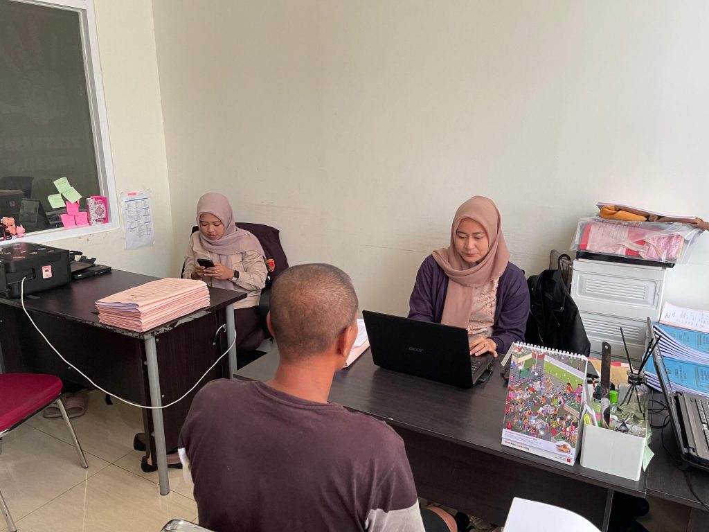 Terancam 15 Tahun Penjara, Polisi Tetapkan Status Tersangka Terhadap Ayah yang Setubuhi Anak Tirinya di&nbsp;Bawean